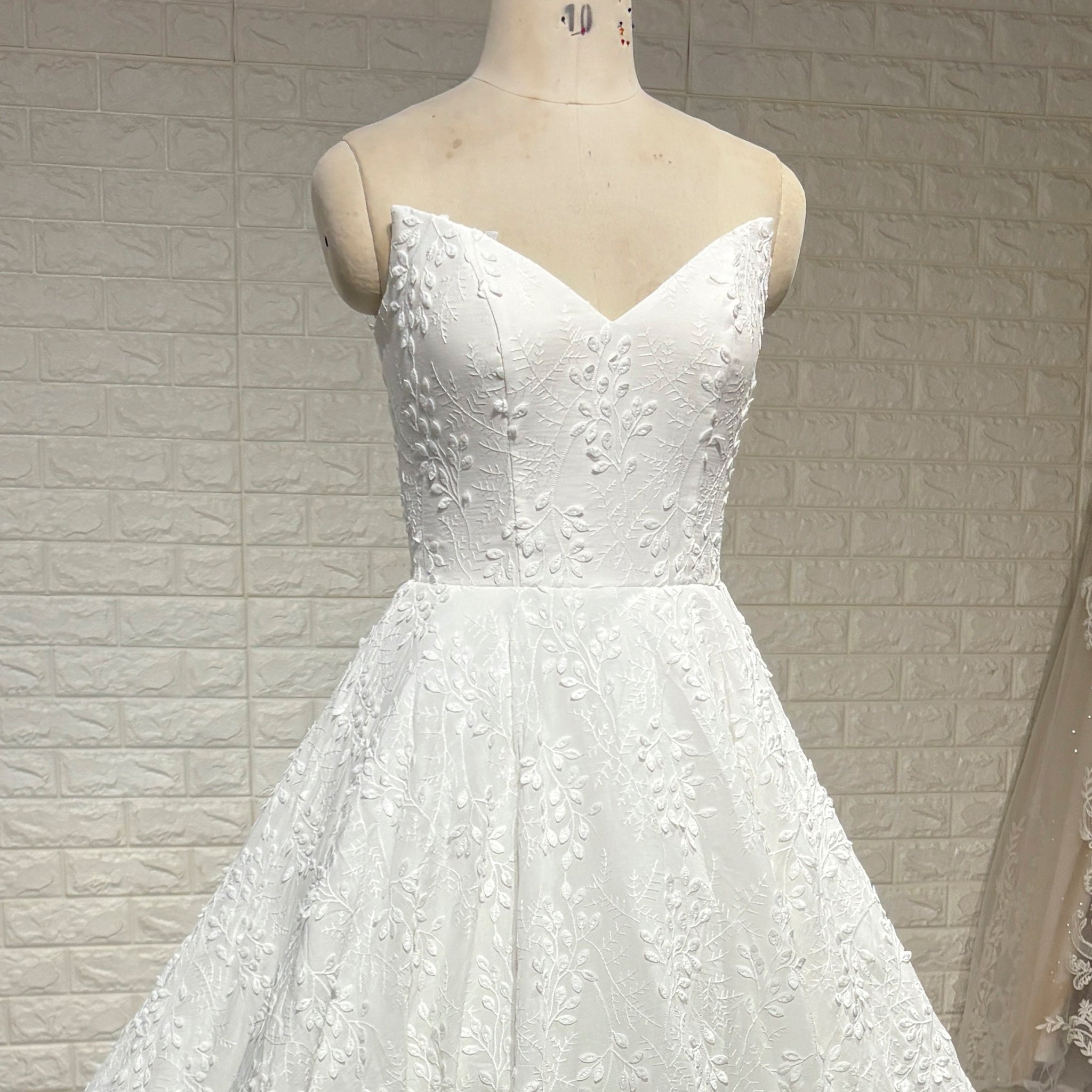 Elegant Strapless V-neck Lace Wedding Dress with Cathedral train - Rosymae