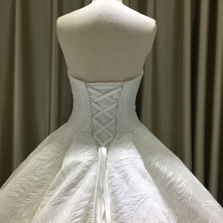 Elegant Sweetheart Neck Ball Gown Lace Wedding Dress Cathedral Train - Rosymae