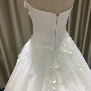Elegant Sweetheart Strapless Ball Gown Wedding Dress 3D Flowers - Rosymae