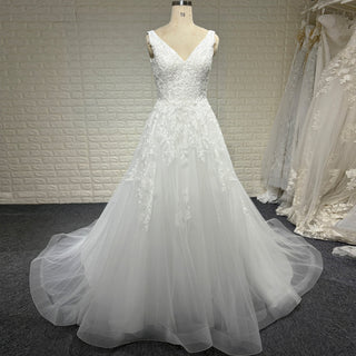 Elegant Tank Sleeve V-neck A-line Wedding Dress with Lace Appliqued - Rosymae