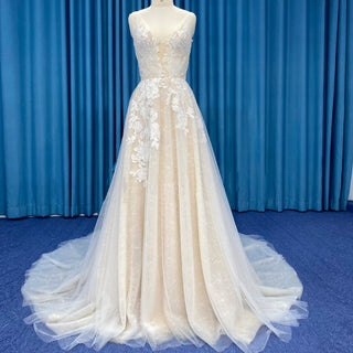Elegant Tulle and Lace A-line Wedding Dress with Vneck - Rosymae
