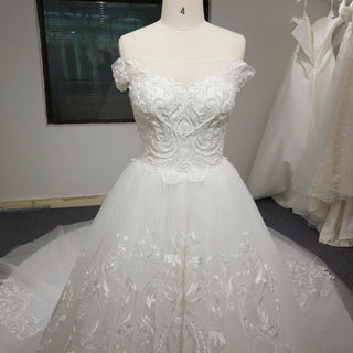 Luxury A-line Tulle Aplliqued Lace Wedding Dress with Off the Shoulder
