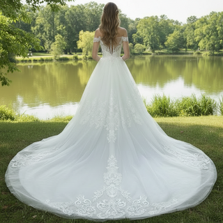 Luxury A-line Tulle Aplliqued Lace Wedding Dress with Off the Shoulder