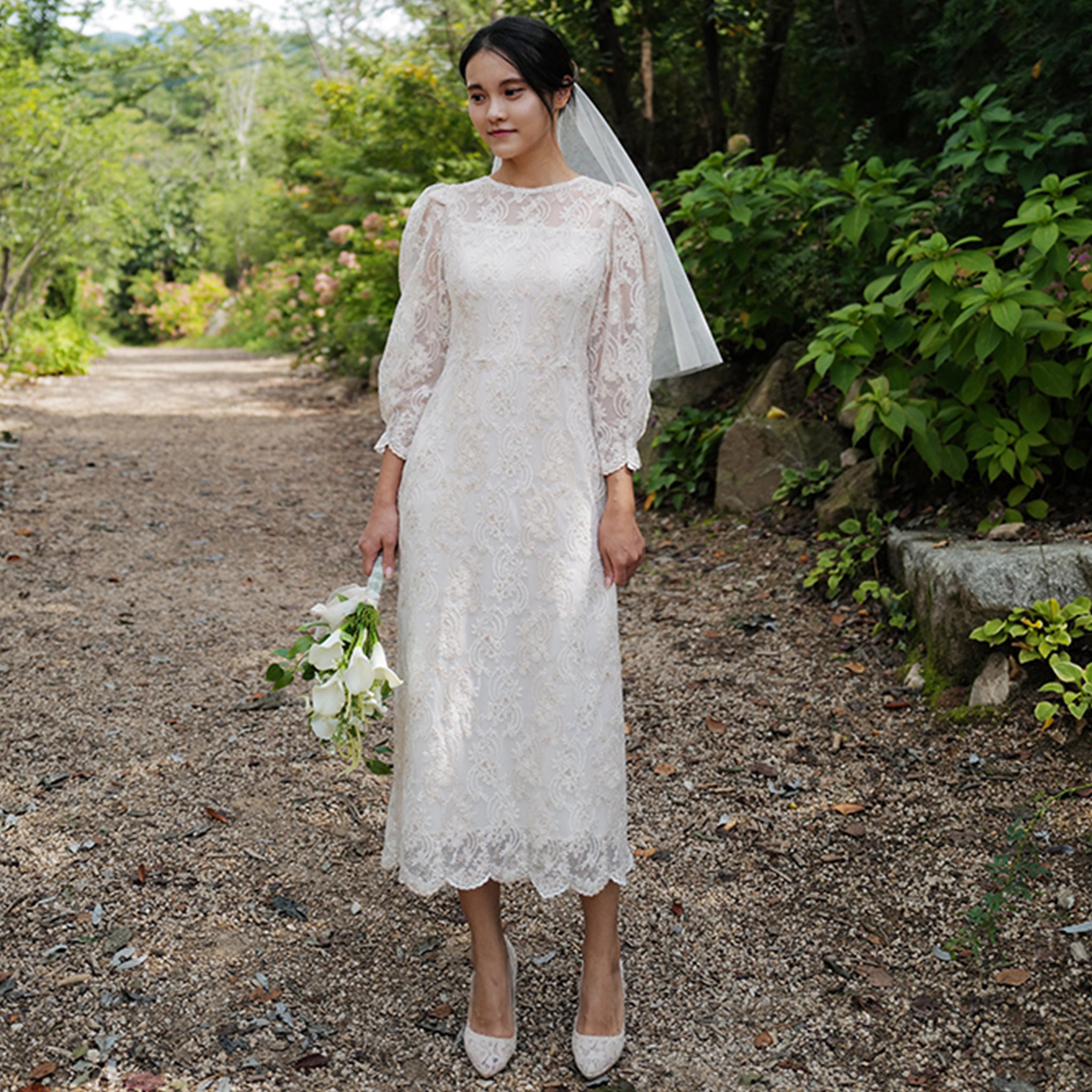 vintage style tea length wedding dresses A-line Vintage-style Bridal gown Tea Length Wedding Dress 3/4 Sleeve Off White / 16