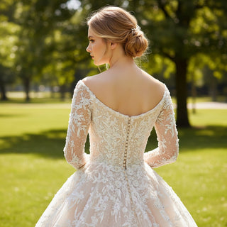 Fabulous Luxury Feathered Wedding Dresses with Long Sleeve - Rosymae