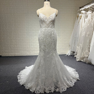 Spaghetti Straps Vintage Lace Mermaid Wedding Gowns with Vneck