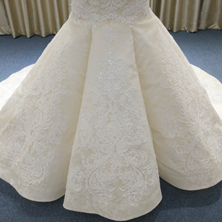 Vintage Off the Shoulder Trumpet Wedding Dress with Floral Lace Appliqued