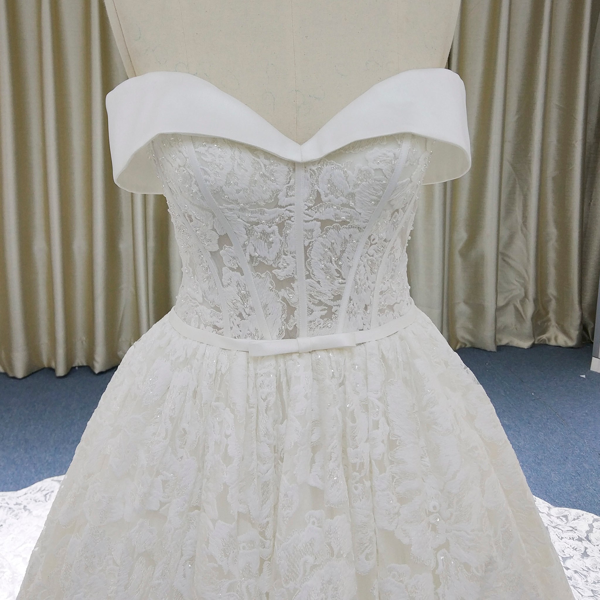 Gorgeous Off the Shoulder Ball Gown Floral Lace Wedding Dress for Elegant Bride - Rosymae