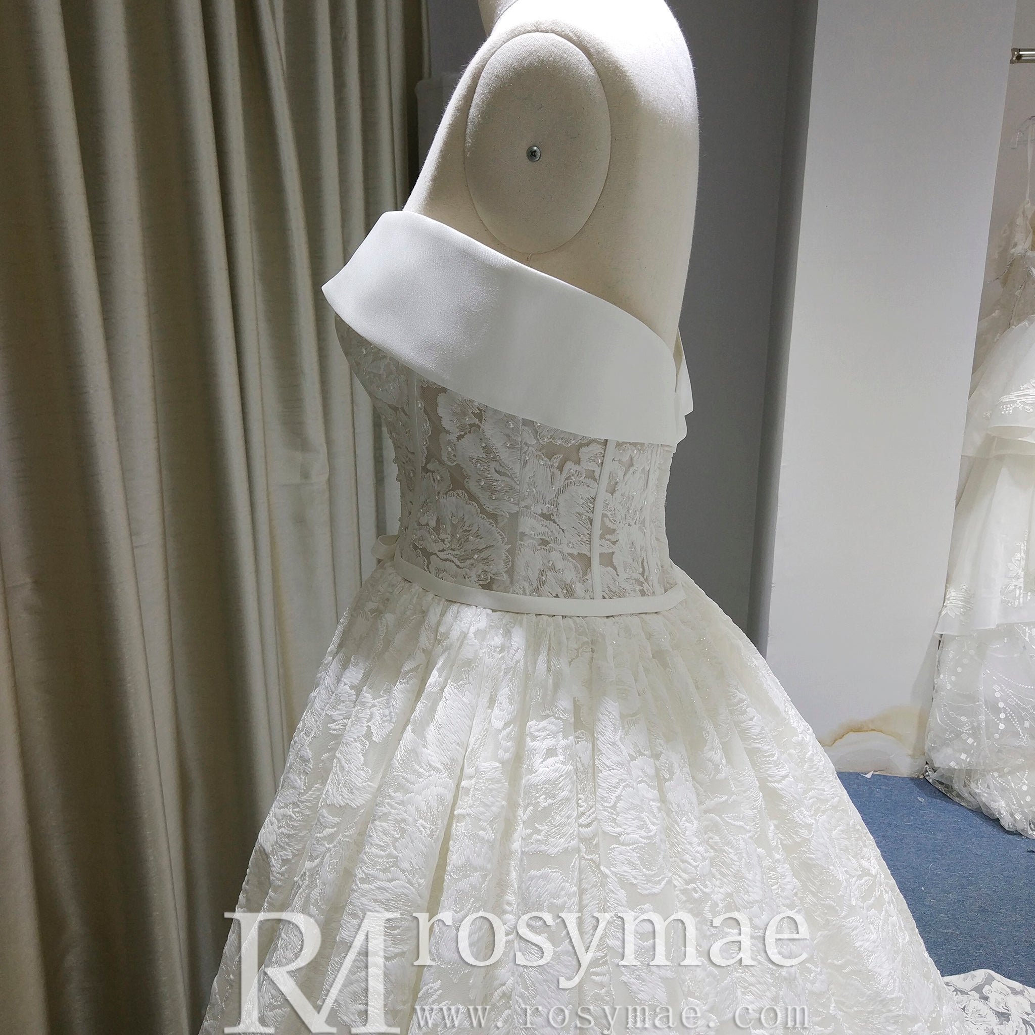Gorgeous Off the Shoulder Ball Gown Floral Lace Wedding Dress for Elegant Bride - Rosymae