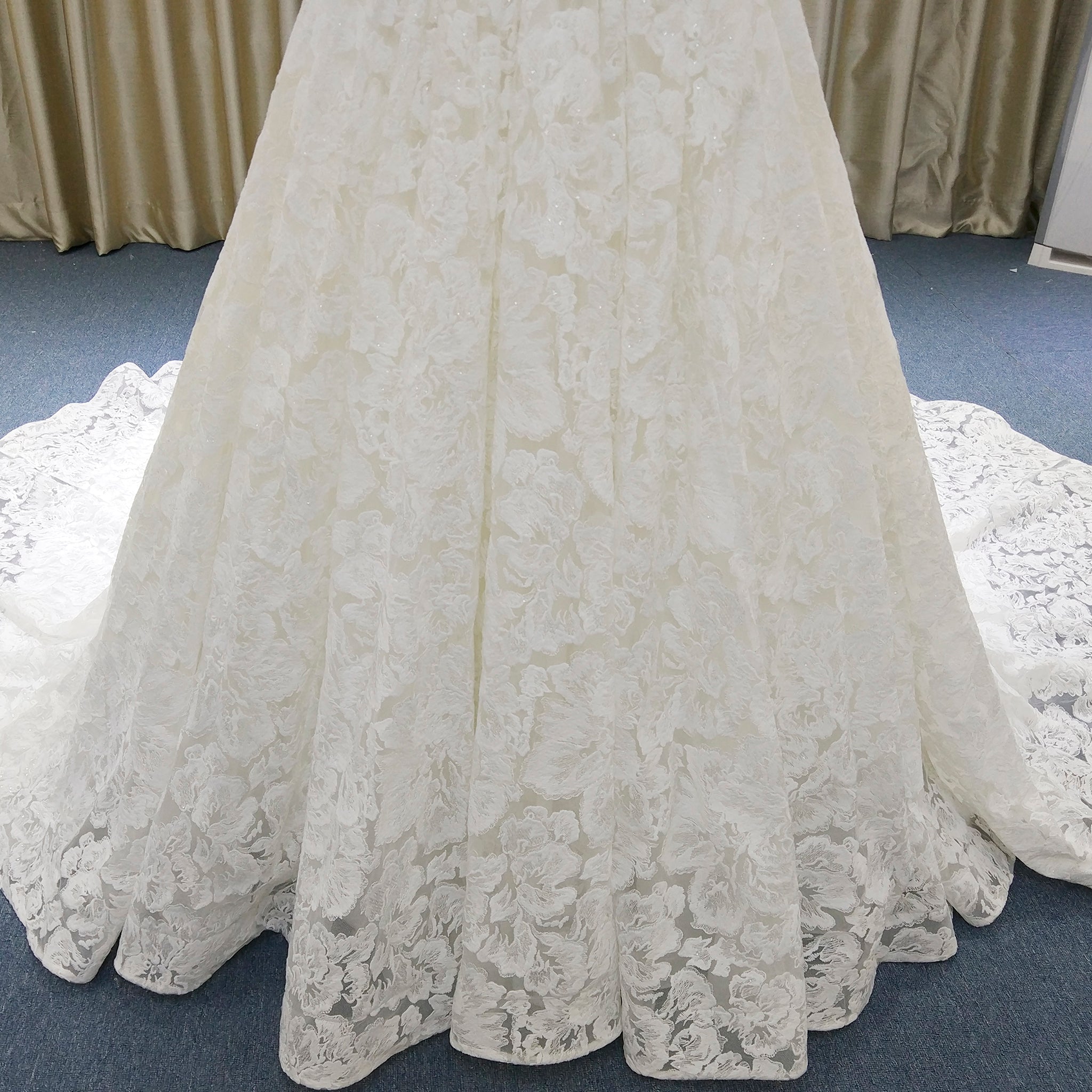 Gorgeous Off the Shoulder Ball Gown Floral Lace Wedding Dress for Elegant Bride - Rosymae