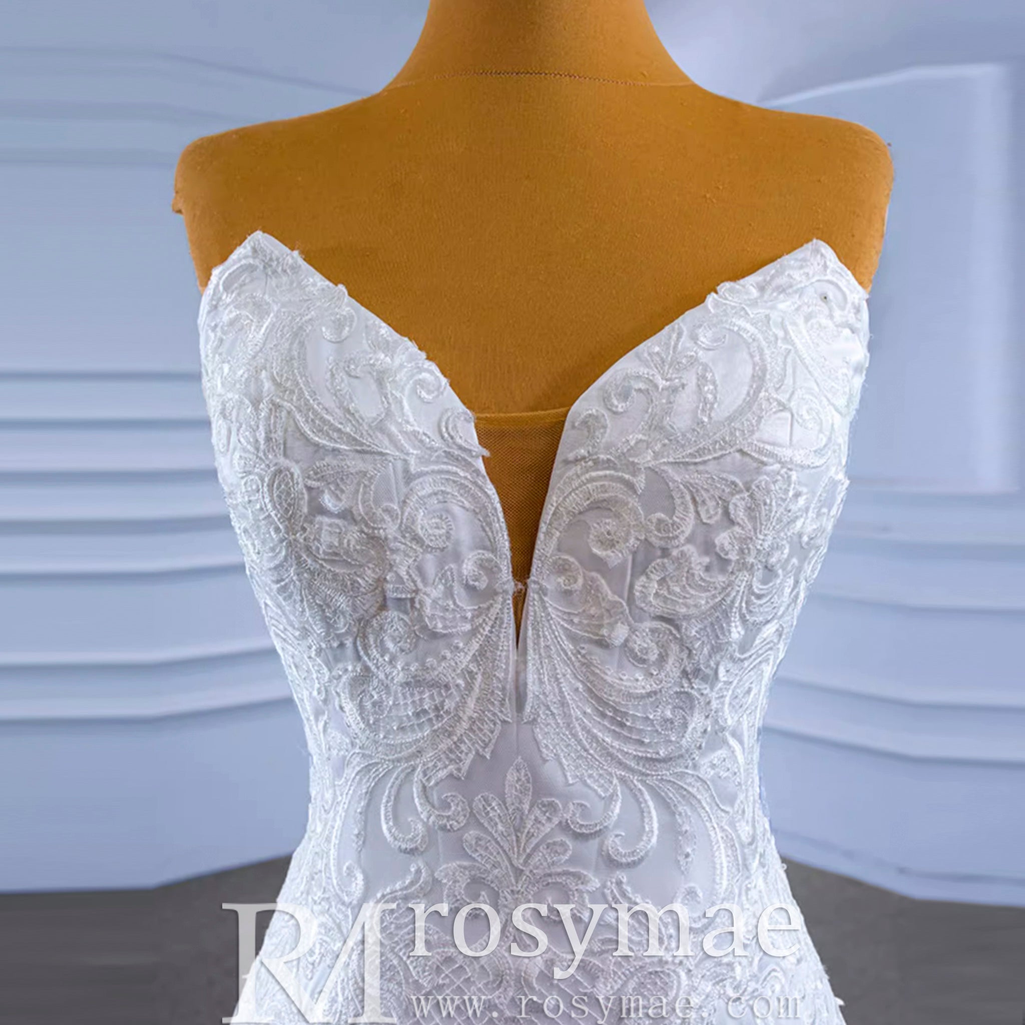 High-end Trumpet Wedding Dress Strapless Lace Appliqued Wedding Gown - Rosymae
