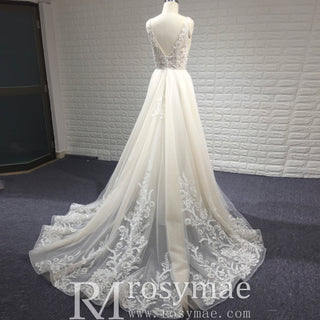 Robe de mariée élégante en dentelle à double décolleté plongeant et bustier transparent