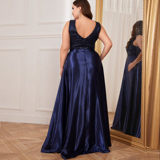 Long Maxi Dress Formal Prom Gown With V-Neckline And Pockets - Rosymae