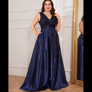 Long Maxi Dress Formal Prom Gown With V-Neckline And Pockets - Rosymae