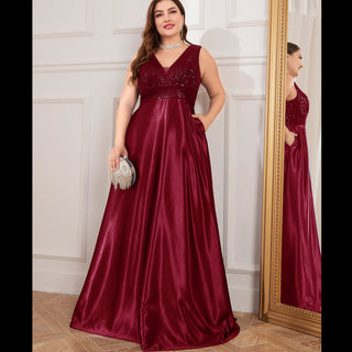Long Maxi Dress Formal Prom Gown With V-Neckline And Pockets - Rosymae