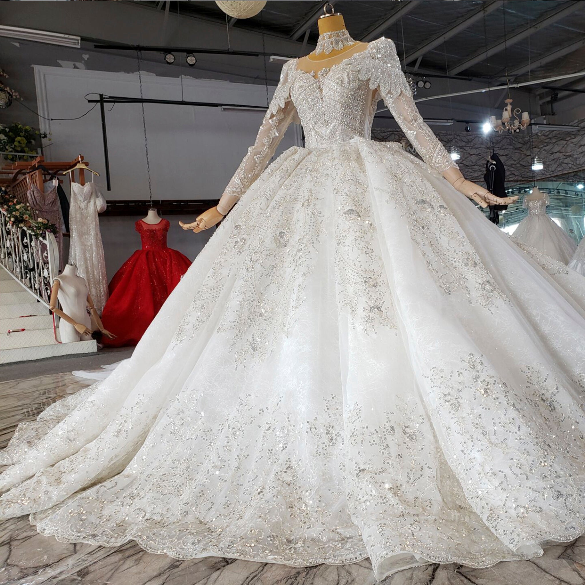 Luxury Sparkly Big Skirt Wedding Dress with Long Sleeve White / 1.5M / 4 Luxury Sparkly Big Skirt Wedding Dress with Long Sleeve White / 1.5M / 4