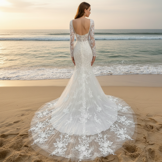 Elegant Long Sleeve Trumpet Wedding Dress with Square Neckline