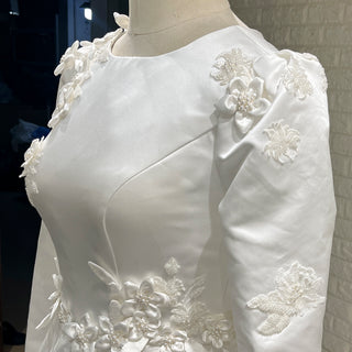 A-line Satin 3D Petals Wedding Dresses with Long Sleeve