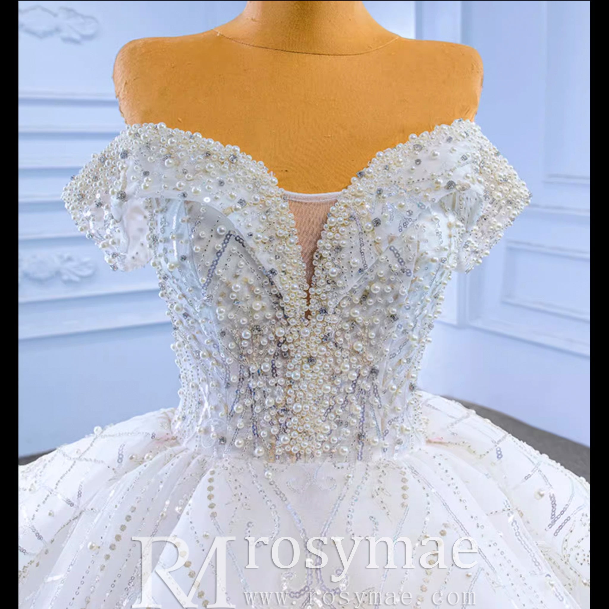 Luxury Ball Gown Puffy Skirt Wedding Dress with Off the Shoulder - Rosymae