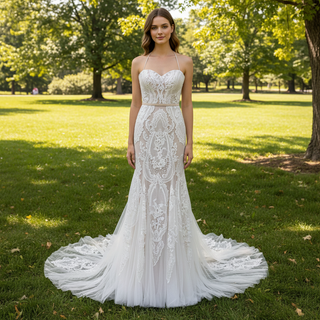 Romantic Halter Neck Fit and Flare Lace Wedding Dress with Sweetheart Neck