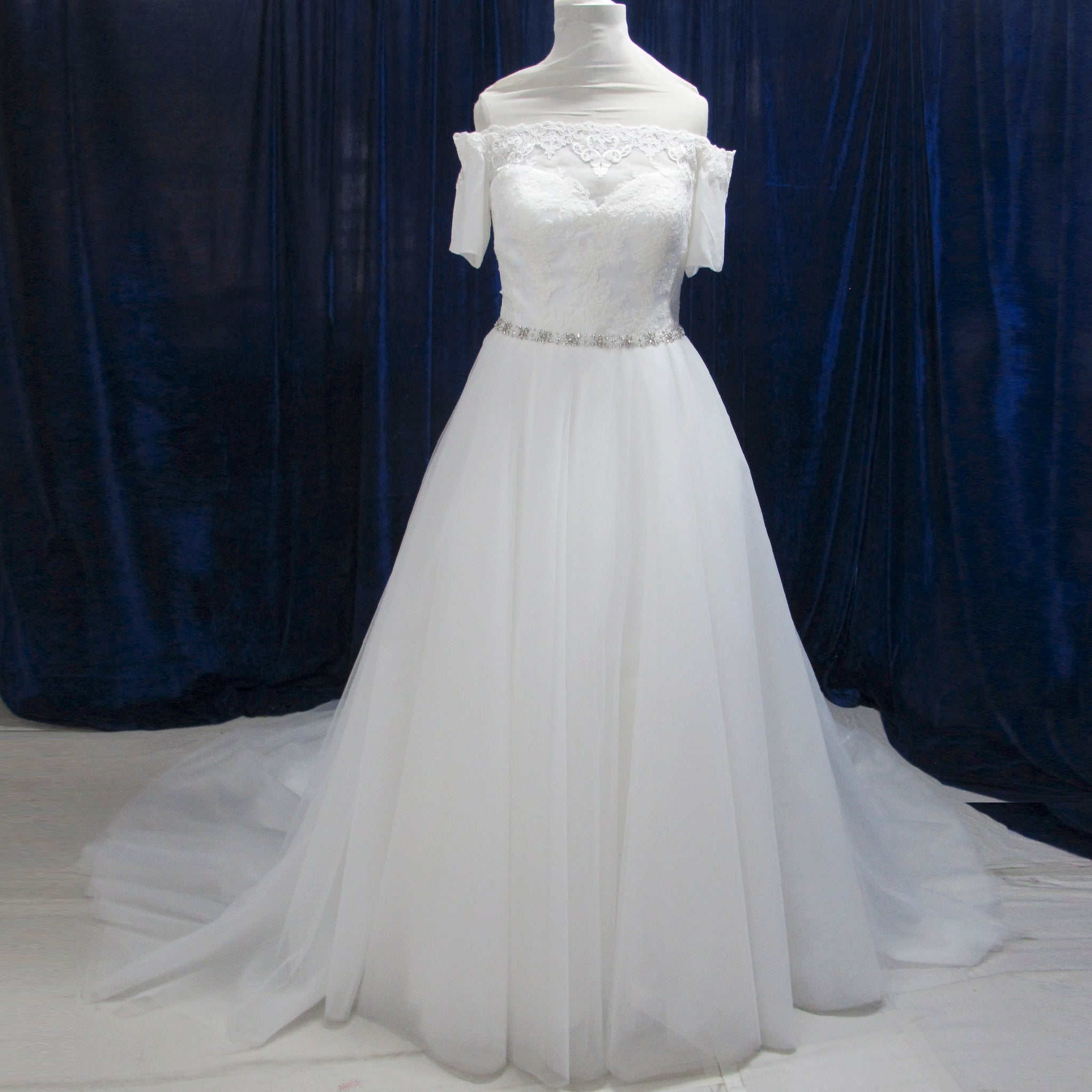 A-line Short-Sleeve Off-The-Shoulder Tulle Plus size Wedding Dress – Rosymae A-line Short-Sleeve Off-The-Shoulder Tulle Plus size Wedding Dress – Rosymae