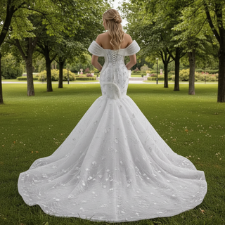 Unique Design Off the Shoulder Trumpet Wedding Dress for Trendy Brides