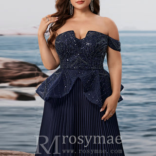 Elegante vestido de noche de mujer sin tirantes con lentejuelas y hombros descubiertos