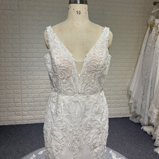 Elegant Mermaid Plus Size Vneck Wedding Dress with Floral Lace Appliqued