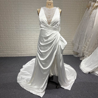 Elegant Leg Slit Plus Size Vintage Wedding Dress with Pearl Neckline