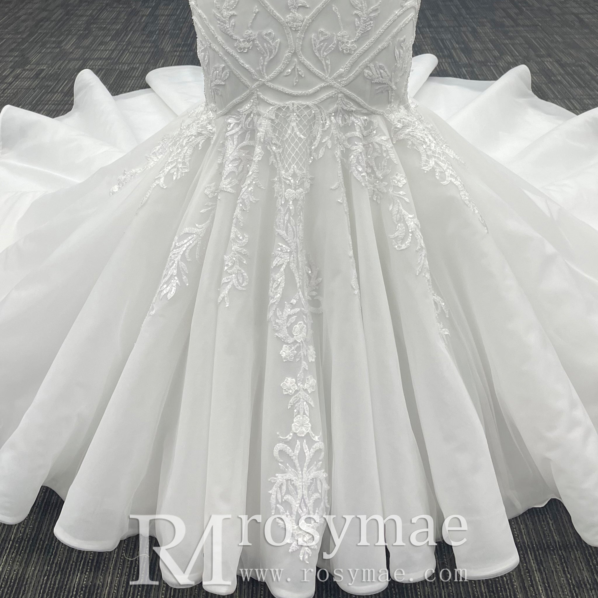 Plus Size Vneck Mermaid & Trumpet Wedding Dress with Long Sleeve - Rosymae