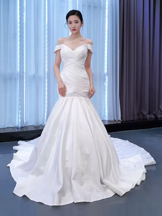 Satin Mermaid Wedding Dress Off the Shoulder Trumpet Wedding Gown