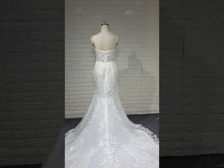 Spaghetti Straps Vintage Lace Mermaid Wedding Gowns with Vneck