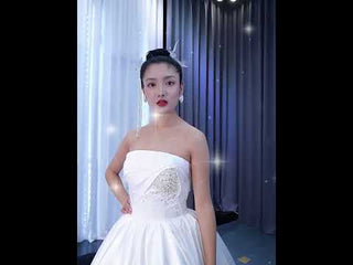 Elegant Strapless Satin Ball Gown Wedding Dress Minimalist Bridal Gown