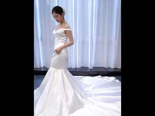 Simple Satin Trumpet Wedding Dress with Off the Shoulder