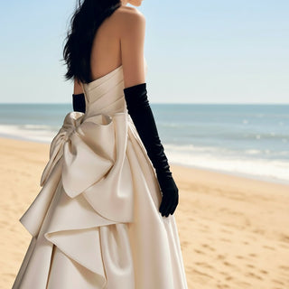 Satin Strapless Curved V-neck Wedding Dress with Bowknot - Rosymae