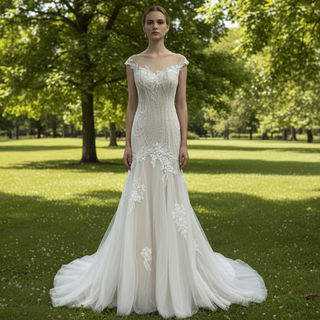 Elegant Sheer Neck Mermaid Wedding Dress with Cap Sleeve for Bride