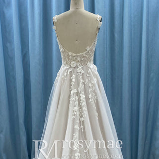 Classic A-line Floral Lace Wedding Dress with Spaghetti Strap for Women