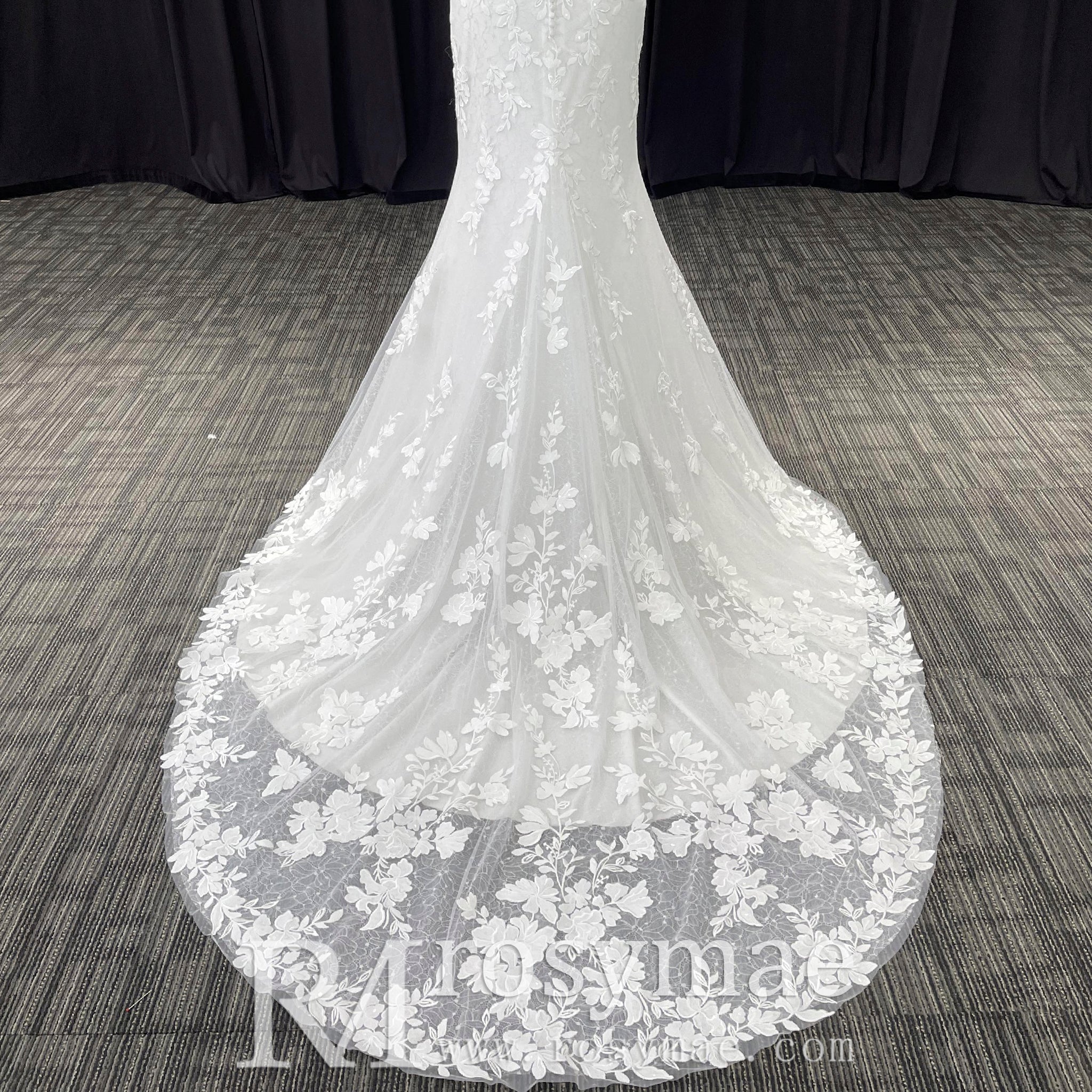 Elegant Lace Applique Mermaid Wedding Dress with Spaghetti Straps White / 4 Elegant Lace Applique Mermaid Wedding Dress with Spaghetti Straps White / 4