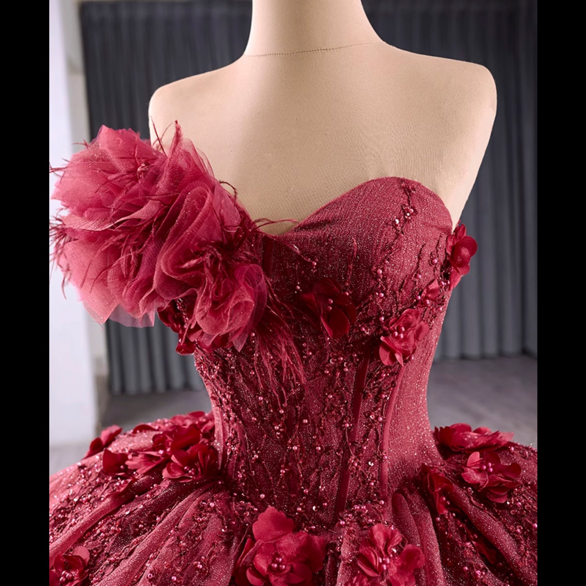 Sparkly Puffy Skirt Ball Gown Quinceanera Dress with 3D Flowers - Rosymae