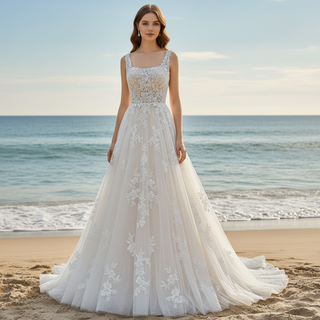 Gorgeous Square Neckline Plus Size Wedding Dresses with Tulle Lace