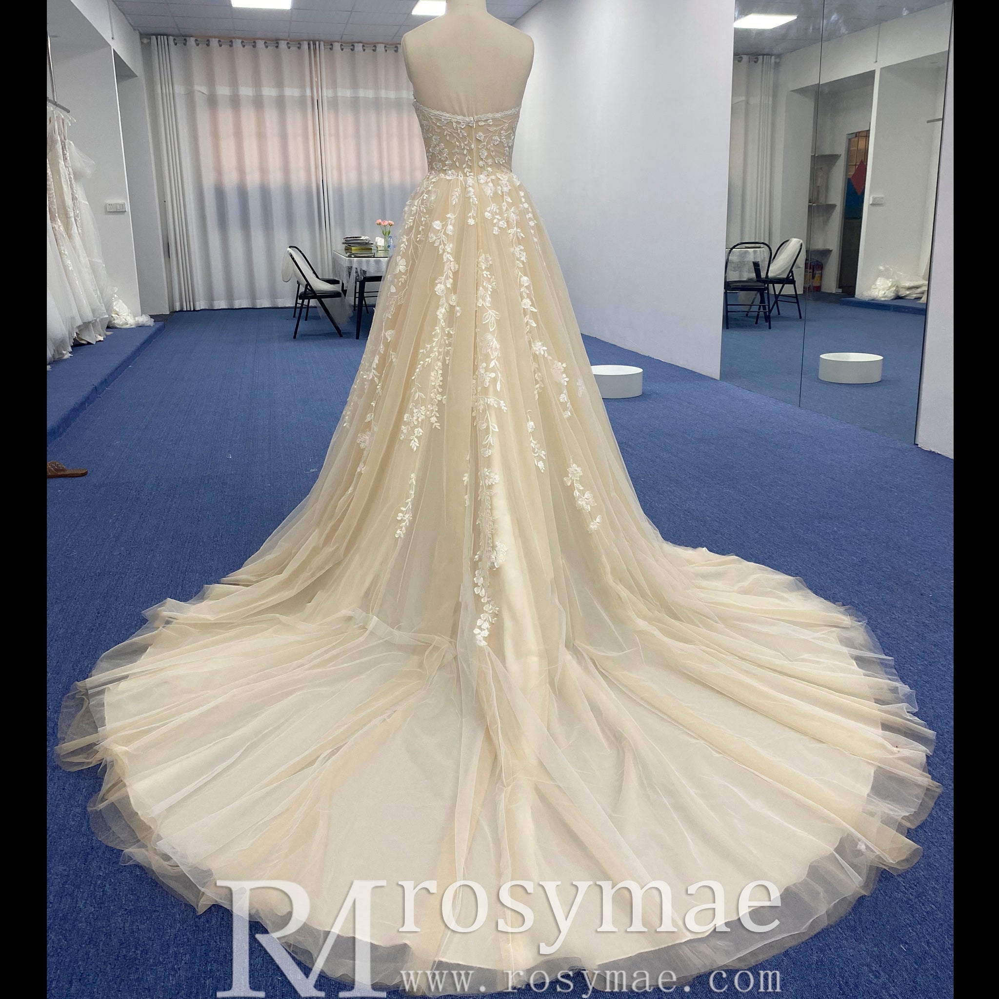 Strapless A-line Champagne Tulle Lace Wedding Dress with Sweetheart - Rosymae