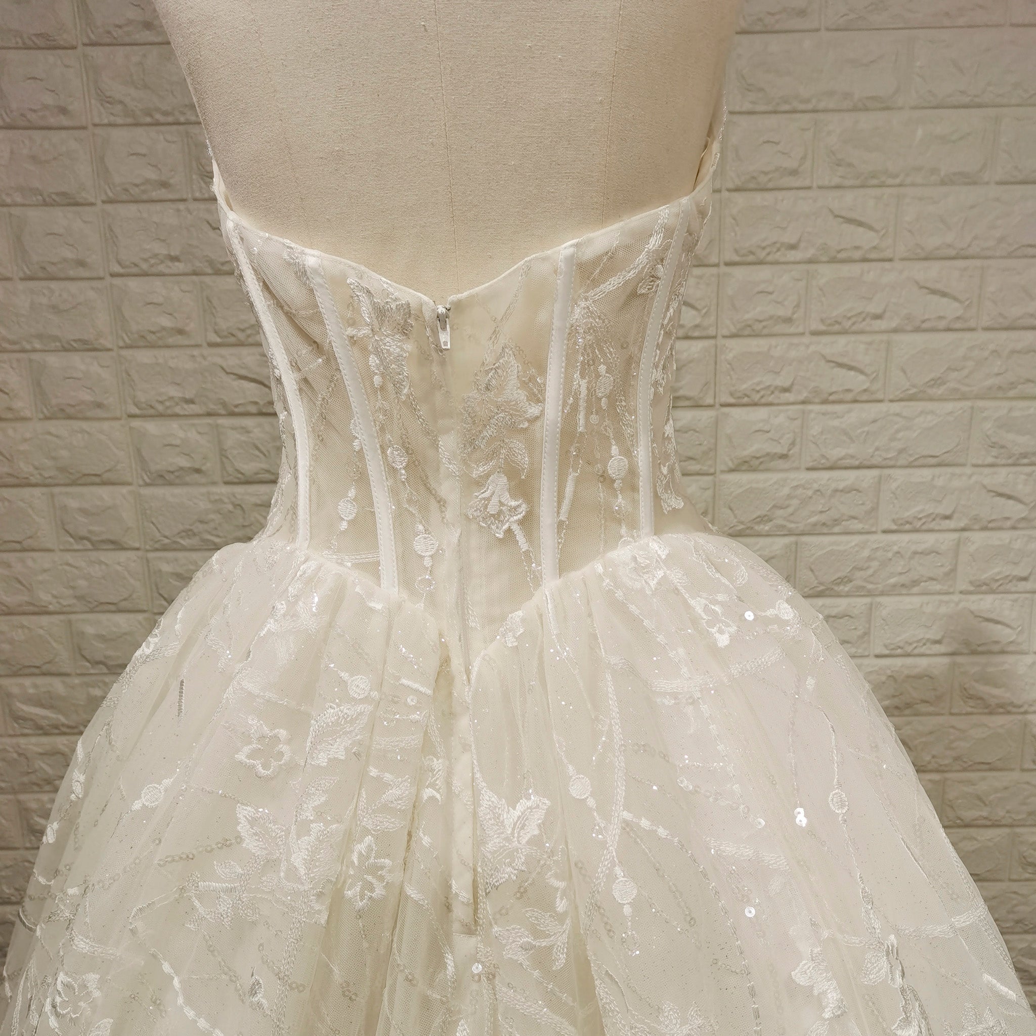 Strapless A-line Lace Wedding Dress with Sweetheart Neckline - Rosymae