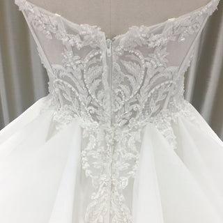 Strapless A-line Sweetheart Neck Wedding Dress with Ruffle Skirt - Rosymae