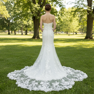 Strapless Mermaid Wedding Dress with Leaf-Shape Lace Train