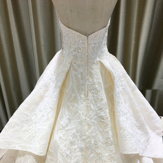 Classic Strapless Ruffle Champagne Wedding Dress with Straight Neck