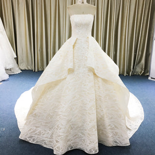 Classic Strapless Ruffle Champagne Wedding Dress with Straight Neck