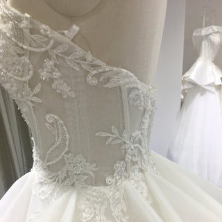 Strapless A-line Sweetheart Neck Wedding Dress with Ruffle Skirt