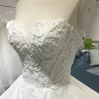 Strapless A-line Sweetheart Neck Wedding Dress with Ruffle Skirt