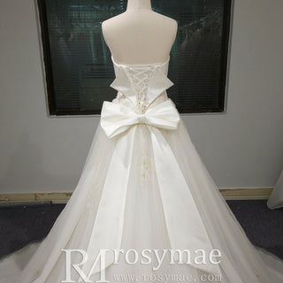 Strapless Sweetheart Neckline A-line Wedding Dress with Bowknot