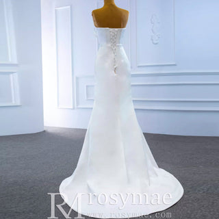Sweetheart Sheath Satin Modern Butterfly Wedding Dress with Leg Slit - Rosymae